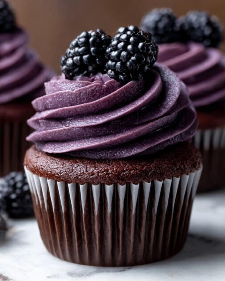 Dark Chocolate Blackberry Cupcakes Recipe
